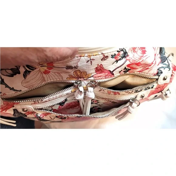 EUC Bueno Medium Purse Bag - Picture 4 of 14